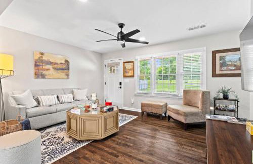 Bright & Polished Getaway - Foto 27