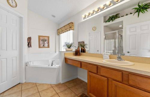 Sunkist Getaway - Photo 23