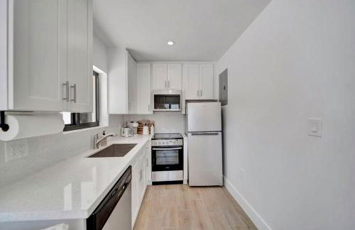 Waterfront Unit #1 20 Min Walk to Beach and Shops - Foto 2