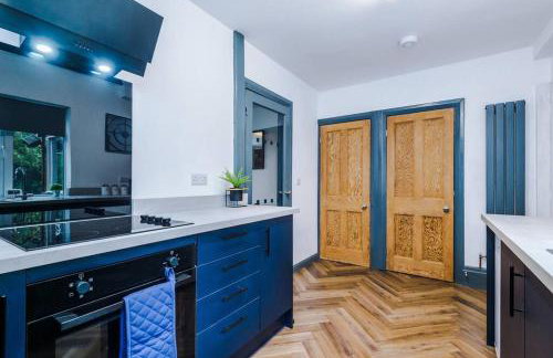 Spacious 3 bedroom close to Leeds city centre with parking - Short Stay Leeds - Foto 32