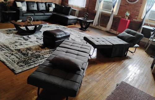 Downtown Detroit Loft - Fully equipped & Absolutely Gorgeous theme by RedAwning - Foto 28