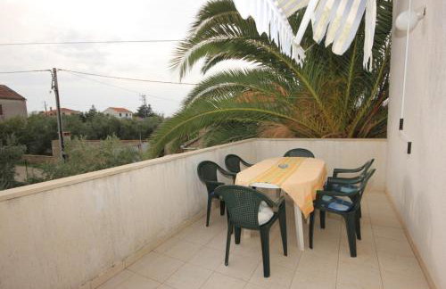 Apartments by the sea Ugljan - 8301 - Foto 28