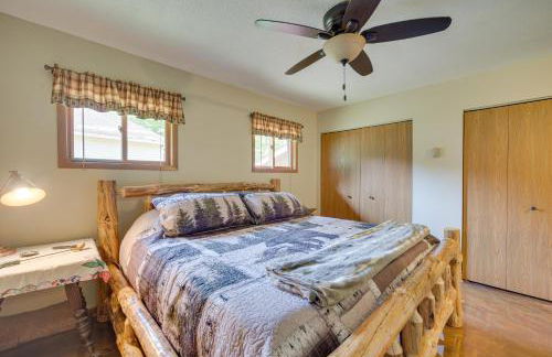 Grill and Fire Pit Waterfront Cameron Retreat! - Foto 16