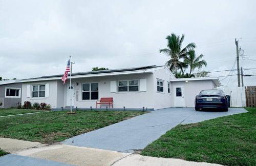 Beach Vacation Home 4 BR w/ Pool near West Palm Beach - Foto 32