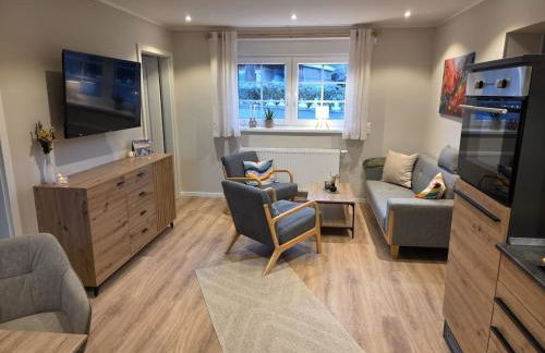 Cozy Luhe Cottage - Photo 1