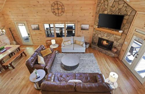 The Remedy at Blue Ridge - mountain view cabin with hot tub and two fire pits - Foto 2