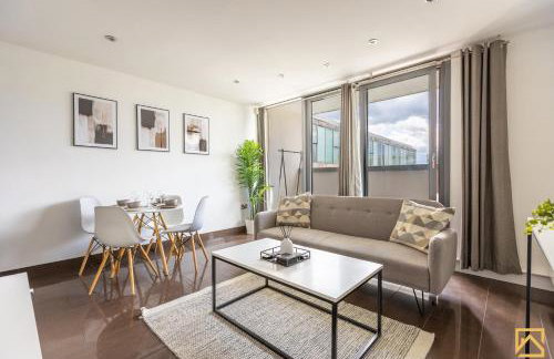 Luxury 2-bed In central MK By Valore Property Services - Photo 3