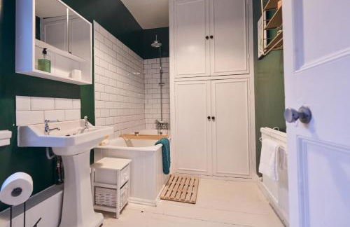 The Haven - Photo 24