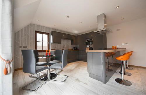 Tower Ridge Courtyard - Photo 4