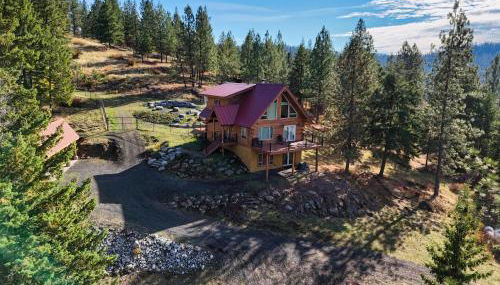Nomad Peak Retreat Rustic Cabin in Mt Spokane - Foto 5