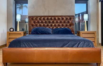 NEW Luxury Concrete Home Just Minutes from the Beach - Foto 23