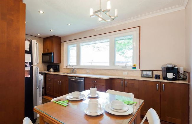 Beautiful Detached 6 Bedroom House - Foto 29