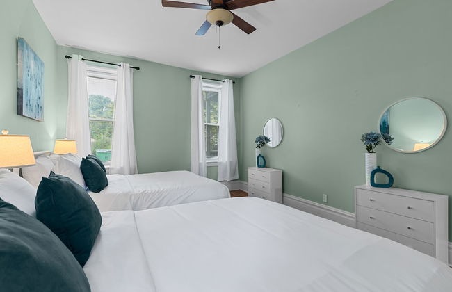 Lovely Historic Home in St Louis - JZ Vacation Rentals - Photo 2