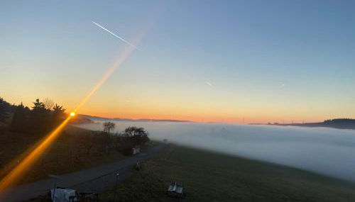 Wunderschöne 2,5 - Zimmer- Ferienwohnung mit Terrasse und Fernblick im Vordertaunus - Foto 3