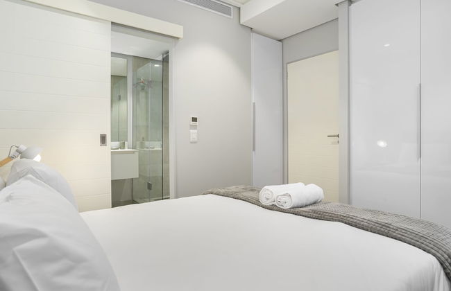 16 on Bree Luxury Apartments - Photo 27