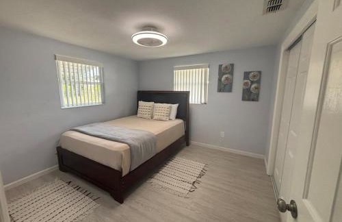 Charming 3BR Family Retreat Near Tarpon Springs - Foto 2