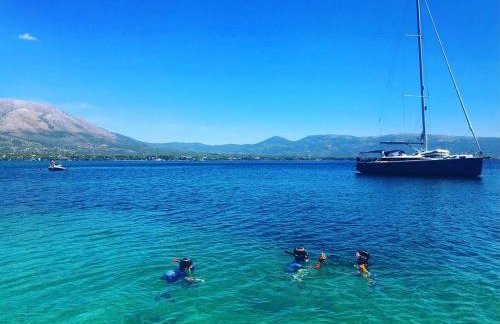 Architect designed house with pool and private beach - Photo 30