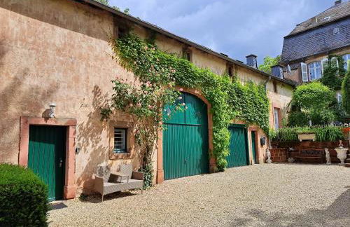 Schloss Hilbringen Wirtschaftsgebäude - Foto 8