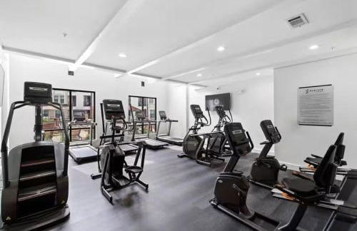 Chic and Stylish 2B near Legacy West Wi-Fi Fitness Pool 2260 - Foto 28