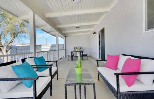 Havana House oasis with pool spa firepit game room and Mountain Views Be away from the city rules - Foto 14