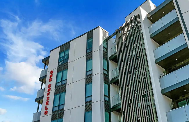 Designer Luxury 2-Bed Apartment With Car Park - Foto 7