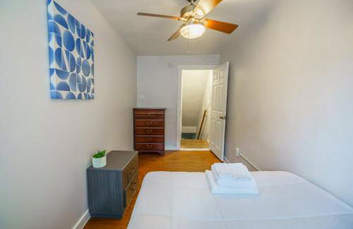 3 BR Southside Pad - Sleeps 8 - Amazing Location - Foto 9
