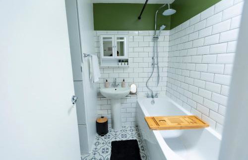 Grace House - 15 Minutes To Central London - Foto 26