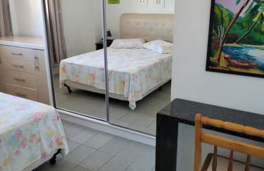 PRAIA DE 4 ILHAS Apartamento 2 Quartos 50M da Praia Com Vista - Photo 8