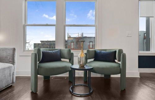 Modern Luxe Townhome with Rooftop Cinema - Foto 55