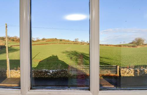 Chestnut Barn - Photo 34