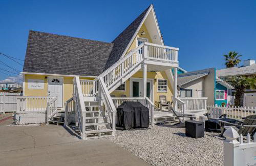 Cozy 3BRand3BA • Sleeps 9 • 0 3 Mi to Beach • PCB - Foto 14