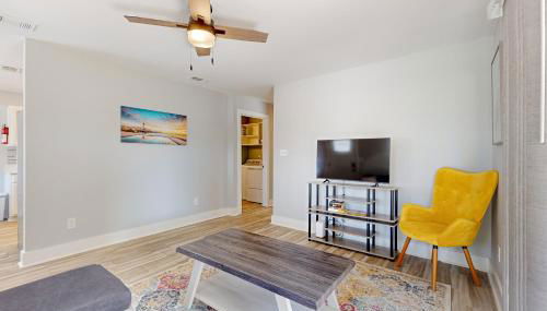 Downtown Duplex with Fire Pit 1 Mi to Waterfront - Foto 5