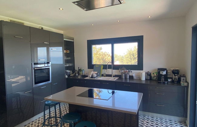 Beautiful Villa With Pool and sea View - Foto 13