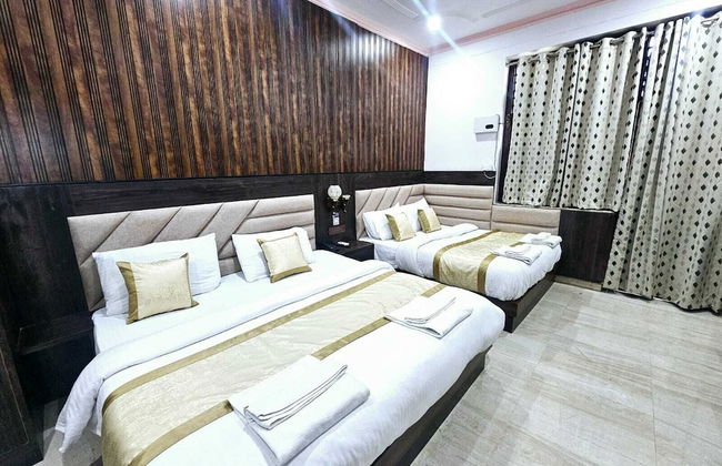 Shri Krishna Divine Dham - Photo 6