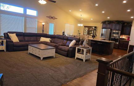 Wasatch Retreat 5 bed 3 5 bath pool table game room - Photo 68