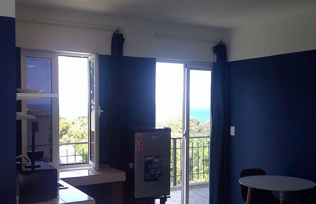 E&J Boutique Residences - Photo 42