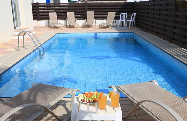 SeaBreeze Villas with Private Pool - Foto 13