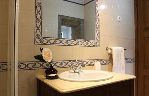 Cottage in Santa Comba With Pool - Photo 43