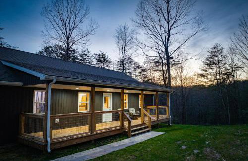 Wooded Circle - Barrel sauna, hot tub, fire pit - Foto 10