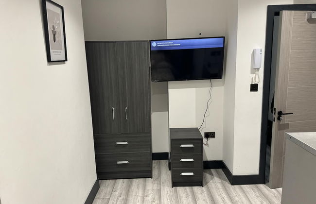 Impeccable 1-bed Studio in London - Foto 14