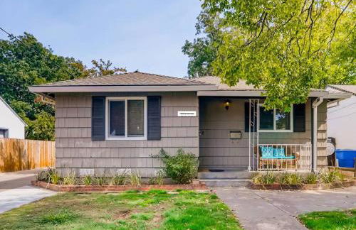 Smart Eclectic ART HOUSE near UC Davis Med Center - Foto 8