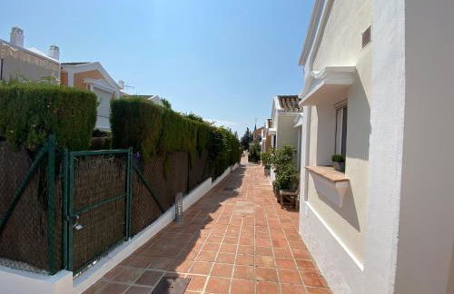 Charming 1 bedroom suite with shared kitchen next to Puerto Banus - Foto 22