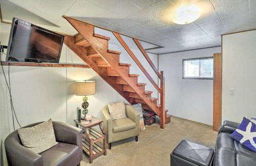 Coastal PNW Gem with Hot Tub - Walk to Beach! - Foto 20