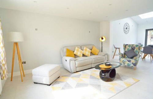 Home from home - 4 Double Bed House with Parking - Foto 20