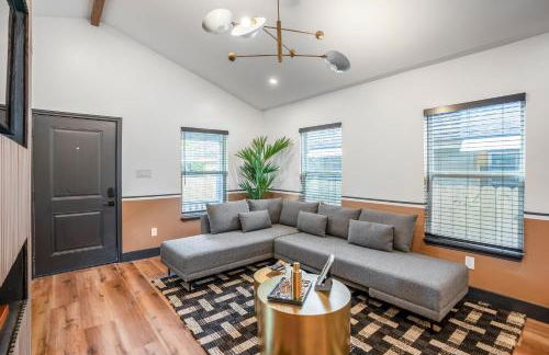 HTX Ultra Chiic Suite #1 - Photo 16