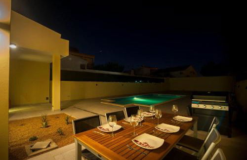 villa Aqua-Jacuzzi-heatable pool-sauna-gym-snooker - Foto 28