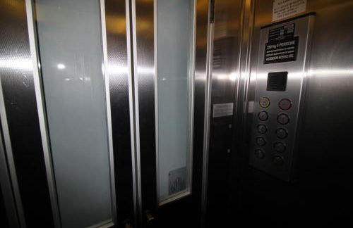 CHECK-INGANNI, sopra la metropolitana fianco CDI - Foto 43