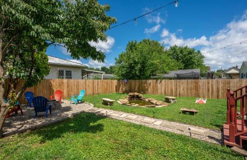 Prime Derby Location - Firepit - Yard - Family Friendly - Foto 33