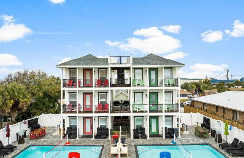 PCB Sleeps 22! 2 Homes, 2 Pools, 2 Mini Golf - Foto 2