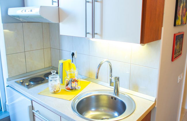 Yellow Lilly Mostar Apartment - Photo 14